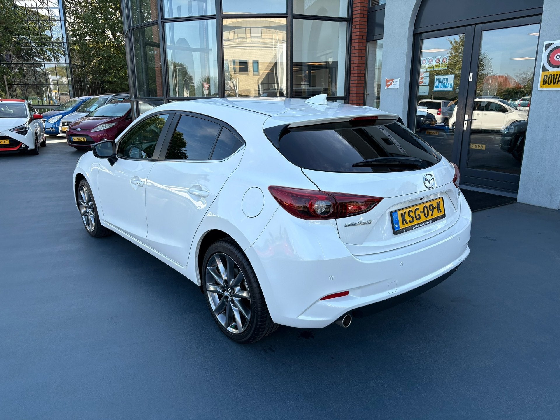 Mazda 3 2.0 SkyActiv-G 120 SkyLease GT NAVI CRUISE CONTROL, Auto's, Voorwielaandrijving, Gebruikt, Euro 6, 4 cilinders