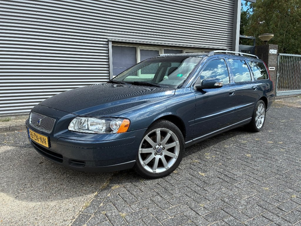 Volvo V70 2.4 D5 2008 Blauw, Voorwielaandrijving, 15 km/l, 1800 kg, Zwart