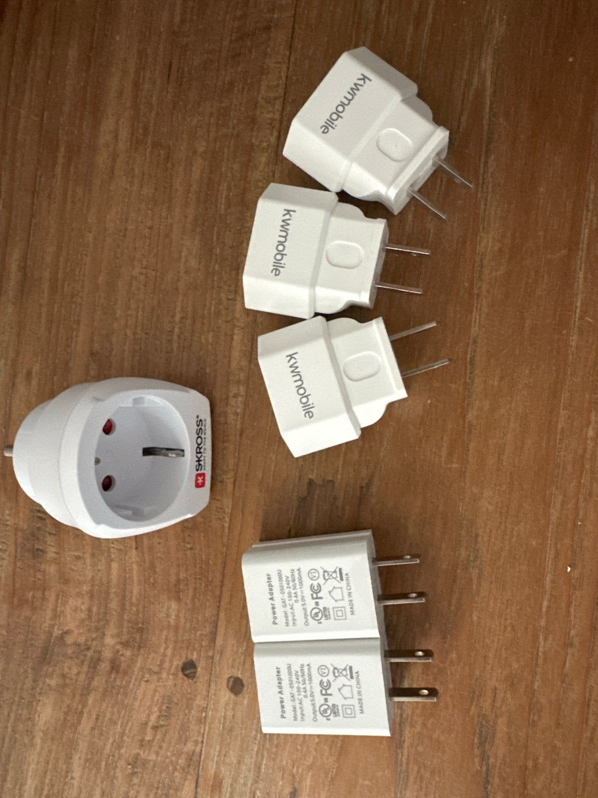 Reisadapters en stroomadapters (kwmobile, SKROSS), Ophalen of Verzenden, Zo goed als nieuw