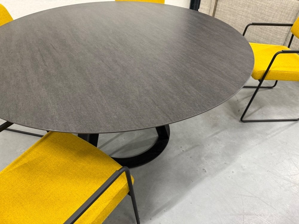 Showmodel Harvink Fier Eettafel keramiek blad Design Tafel 1, Overige materialen, Harvink, Ophalen of Verzenden, Zo goed als nieuw