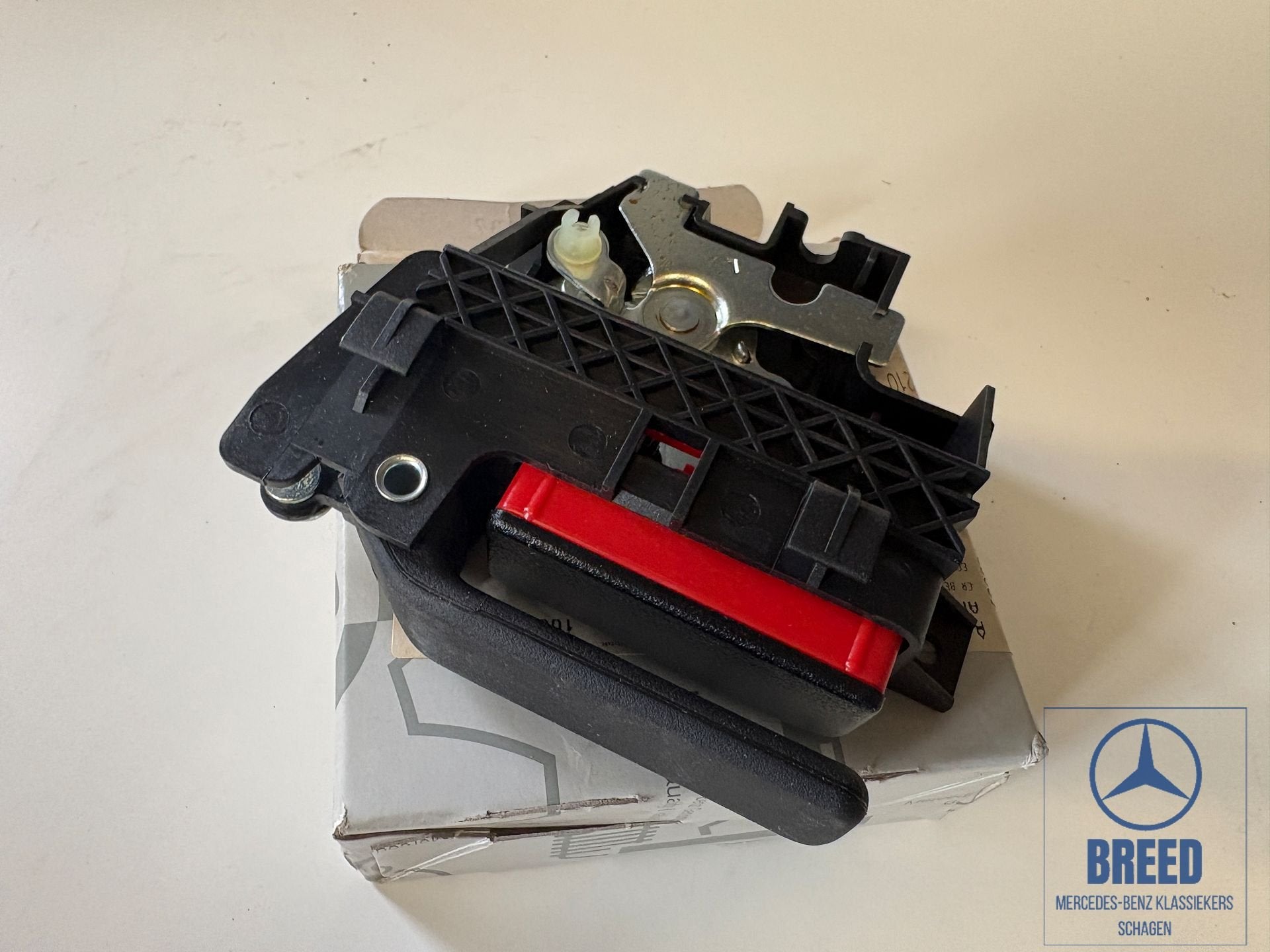 NOS greep achterbankvergrendeling Mercedes-Benz W210 T-model, -, Nieuw, Ophalen of Verzenden, -