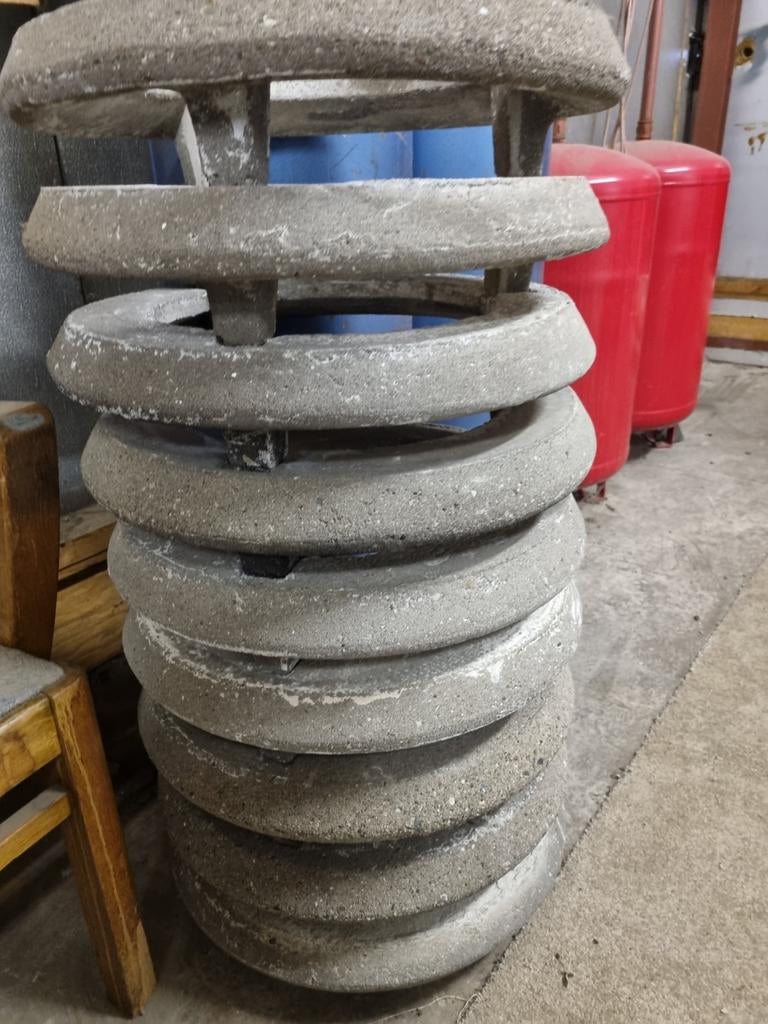 Betonnen ringen decoratie. Mooie plant vorm 35 stuks, Ophalen, Gebruikt, Beton, Minder dan 100 cm