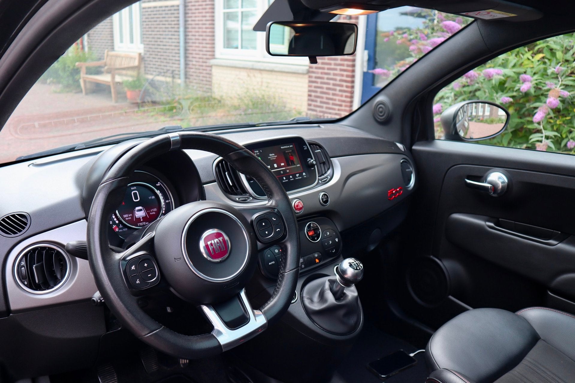 Fiat 500 1.0 Hybrid Sport | RIJKLAARPRIJS | Panoramadak | Ap, Auto's, Dealer onderhouden, Gebruikt, Zwart, Leder en Stof