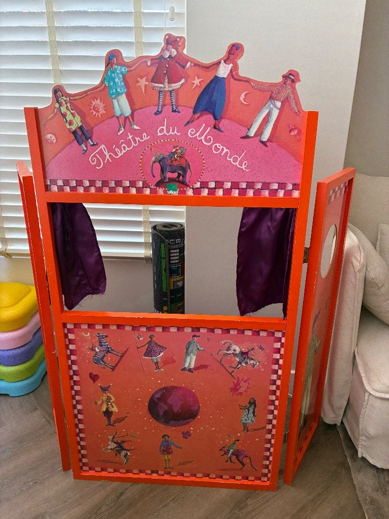 Poppenkast/theater Vilac incl 5 handpoppen, Ophalen, Gebruikt, Overige typen