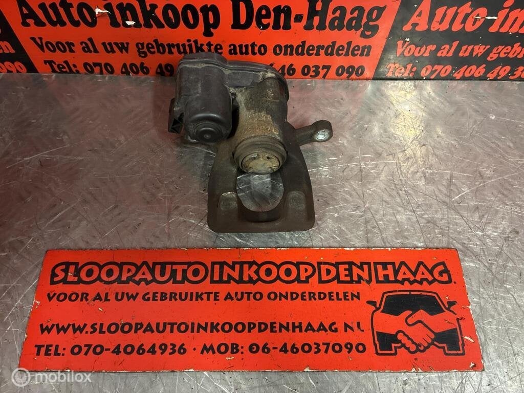 Nissan Qashqai ('14-'19) Remklauw Rechtsachter | 32353310C |, Gebruikt, Ophalen of Verzenden, Nissan, Nissan