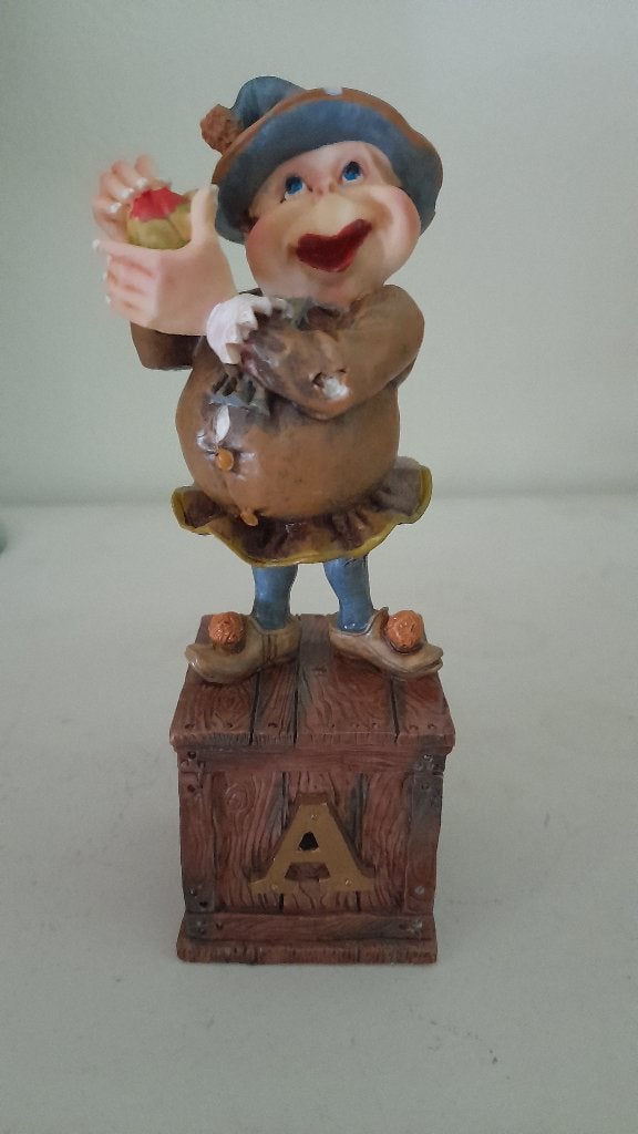 Efteling Laaf ABC collectie Letter A, Verzamelen, Efteling, Ophalen of Verzenden, Gebruikt, Beeldje of Poppetje