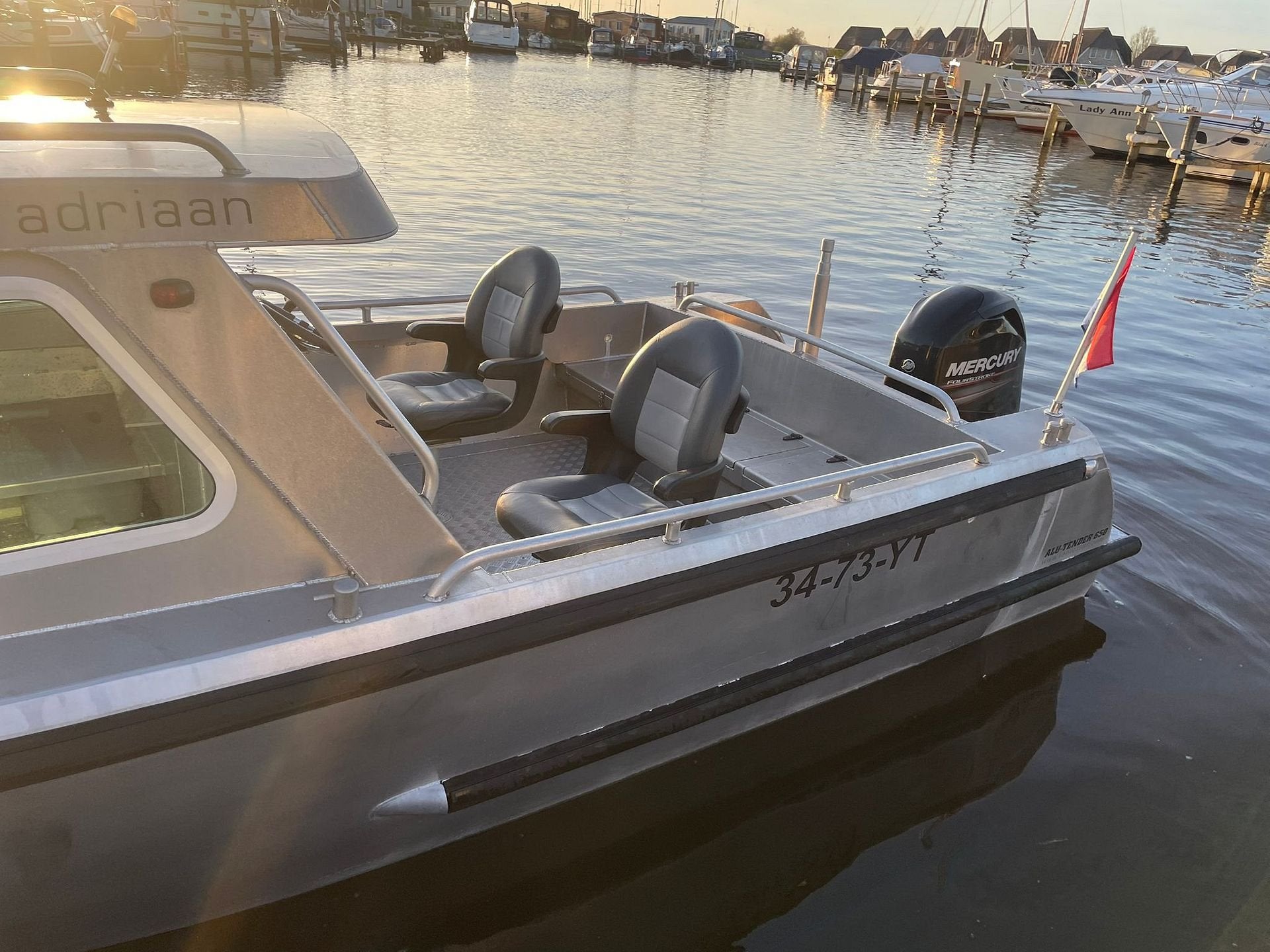 Foto 6 van Van vossen alu tender 650 mercury 115pk efi