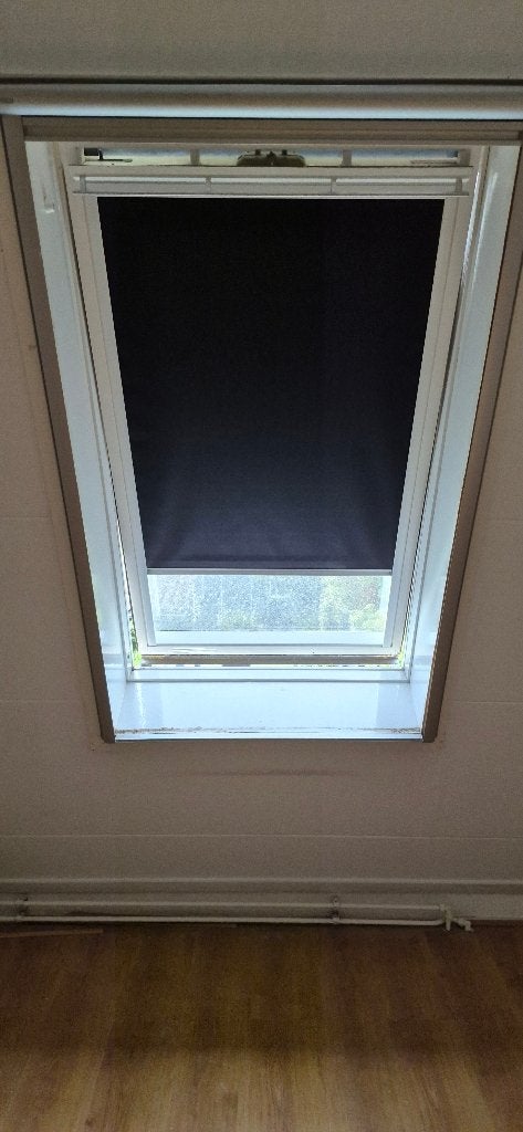 2x verduisterend rolgordijn velux ggl3 / p10, Ophalen, Gebruikt, Rolgordijn, Zwart