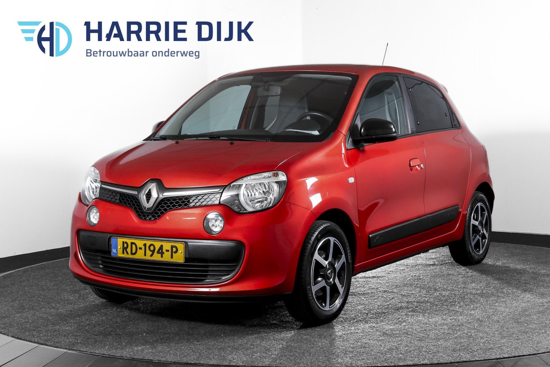 Renault Twingo 1.0 SCe 70 PK Limited Org NL | Cruise | PDC |, Gebruikt, 840 kg, 4 stoelen, Origineel Nederlands