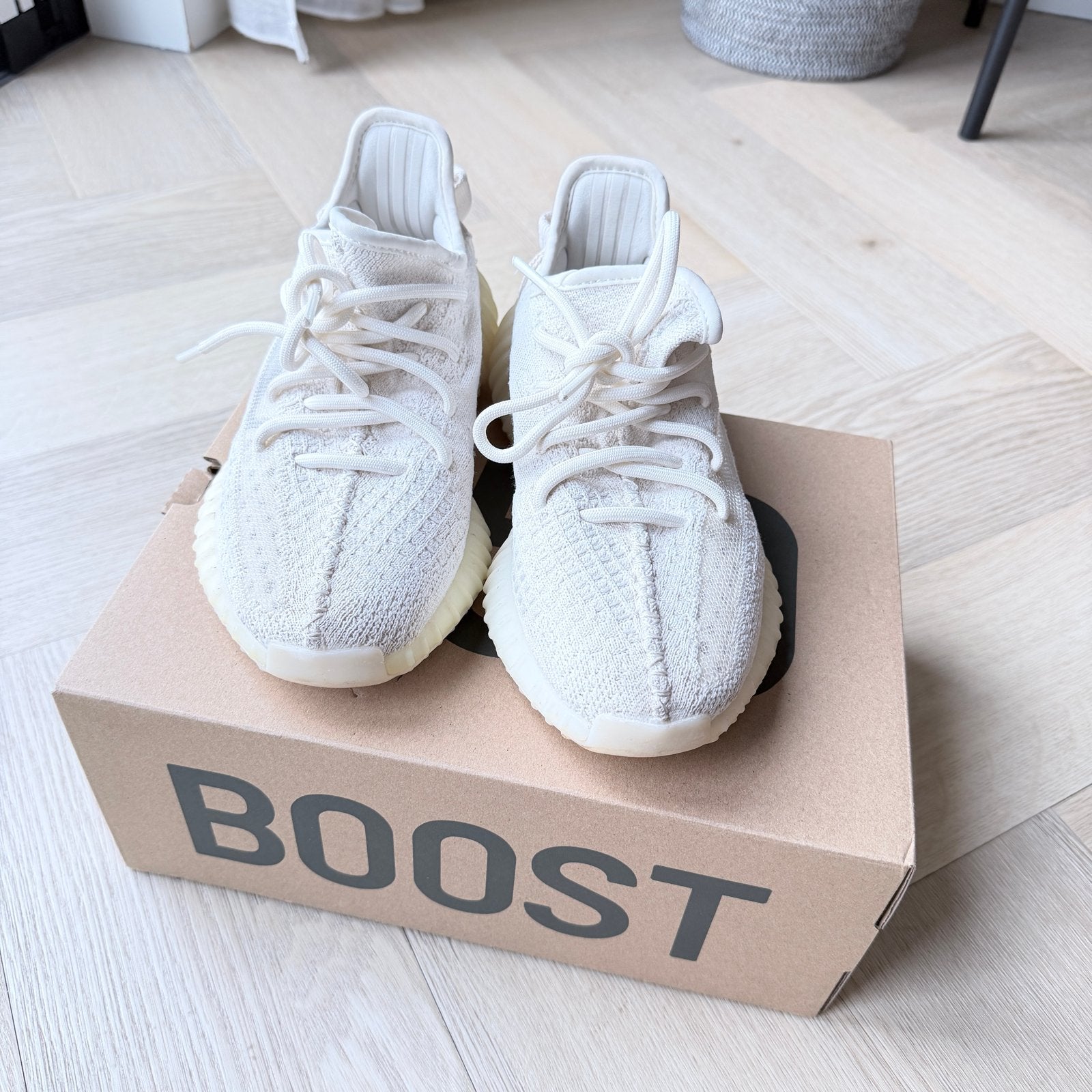 Adidas Yeezy Boost 350 V2 Cream White, Ophalen of Verzenden, Zo goed als nieuw, Wit, Sneakers of Gympen