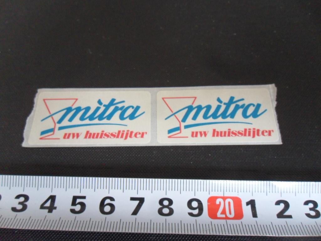 sticker set MITRA uw huisslijter - slijter, Ophalen, Zo goed als nieuw