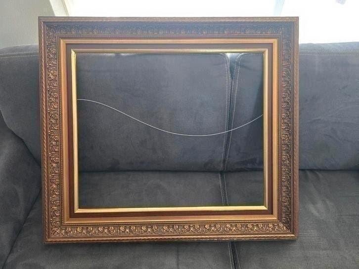 Lijst past schilderij van 60x50 cm in. Zie voorbeeld., Huis en Inrichting, Woonaccessoires | Lijsten, Ophalen, Hout, Minder dan 50 cm