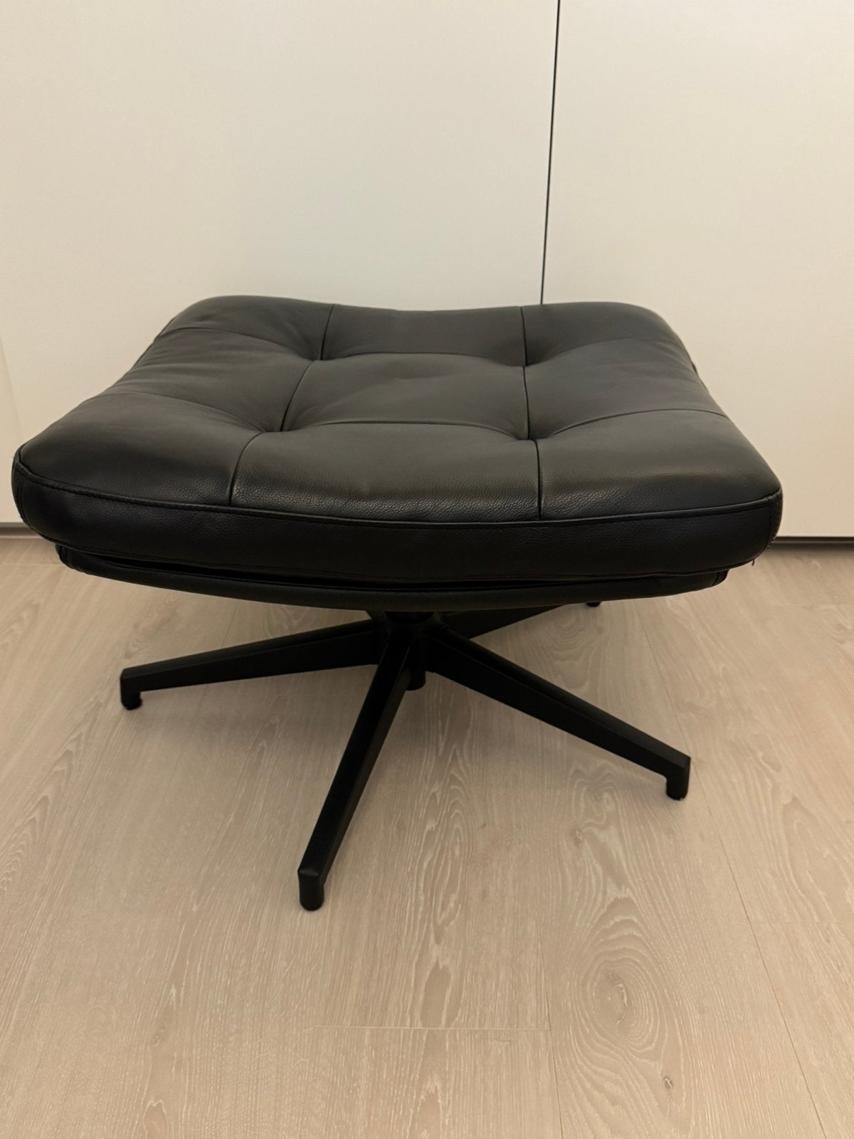 Nieuwe Havberg voetenbank (Ikea), Ophalen, Nieuw, Leer, Slijtvaste leren hoes
