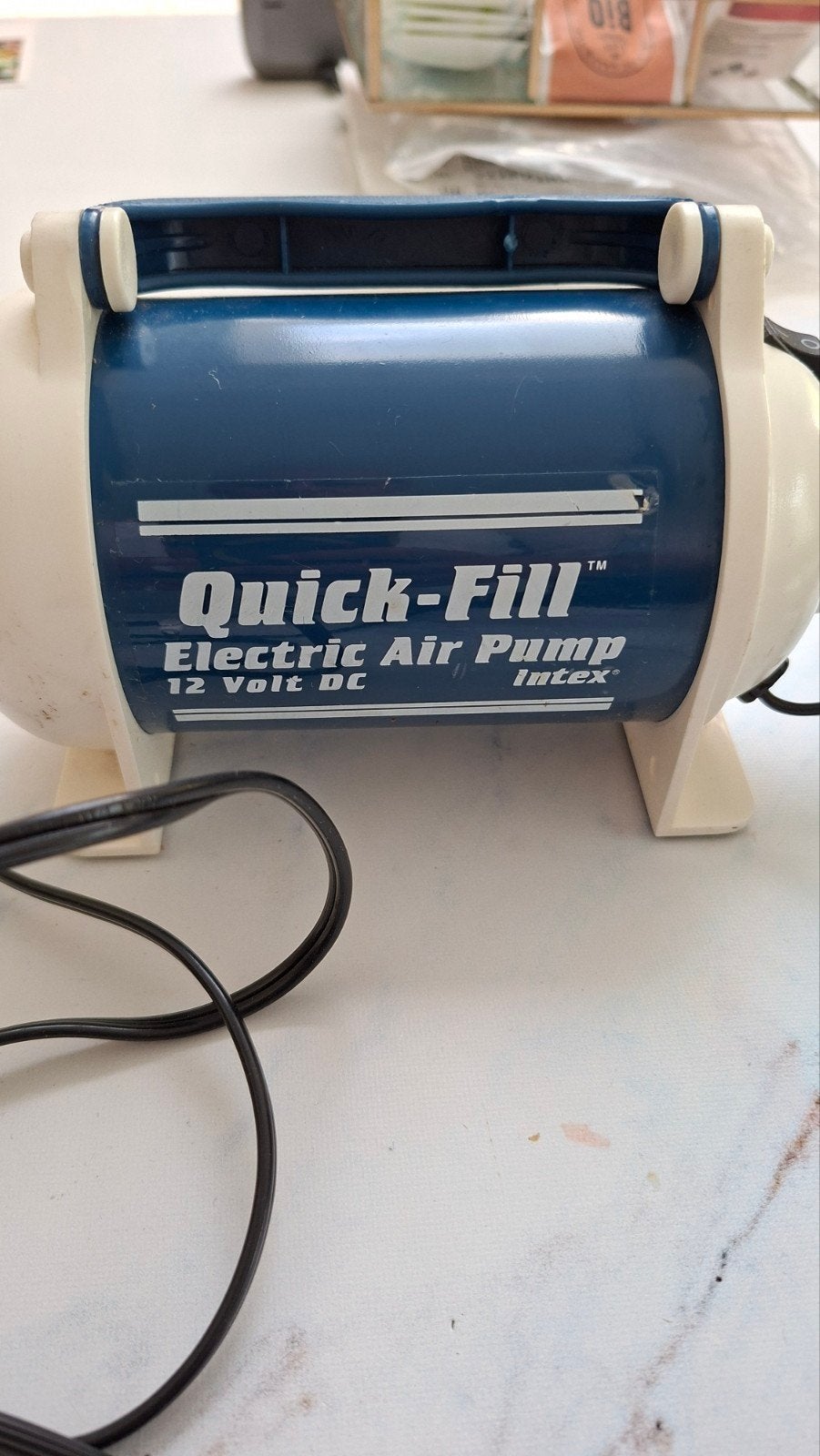 Pomp via sigaretten aansteker auto, Ophalen, Elektromotor