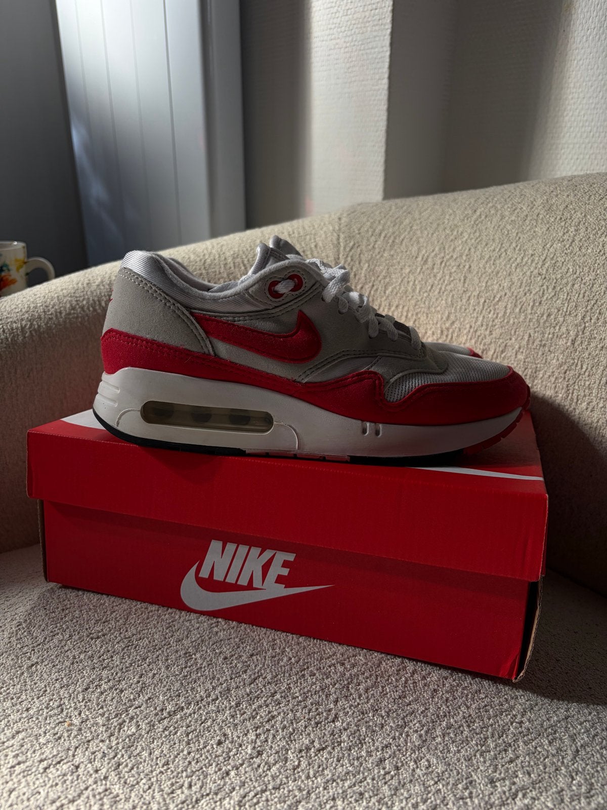 Nike Air Max 1 - Rood/Grijs/Wit - Maat 38, Ophalen of Verzenden, Zo goed als nieuw, Rood, Sneakers of Gympen