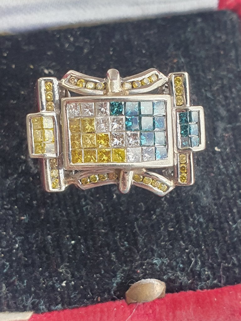 Zeer zeldzame en waardevolle ring met 3,15 crt prinses brilj, Sieraden, Tassen en Uiterlijk, 19 tot 20, Ophalen of Verzenden, Zo goed als nieuw