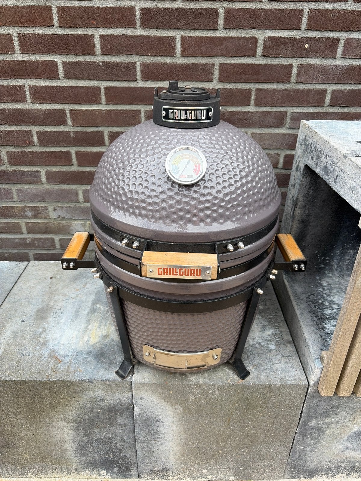 Grill Guru Compact Kamado met hoes, Ophalen of Verzenden, Gebruikt
