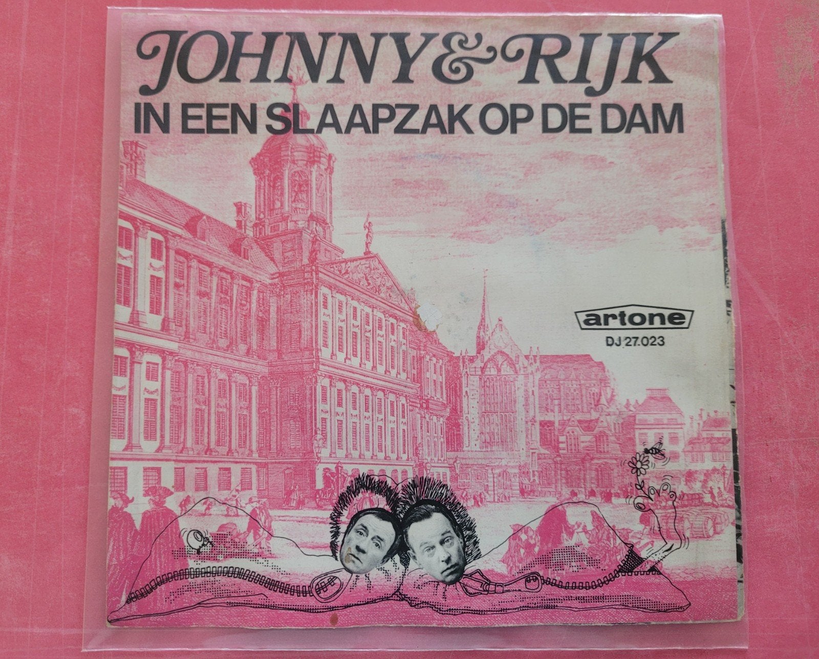 Johnny en Rijk - In een slaapzak op de Dam, Ophalen, Zo goed als nieuw, Overige formaten, Levenslied of Smartlap