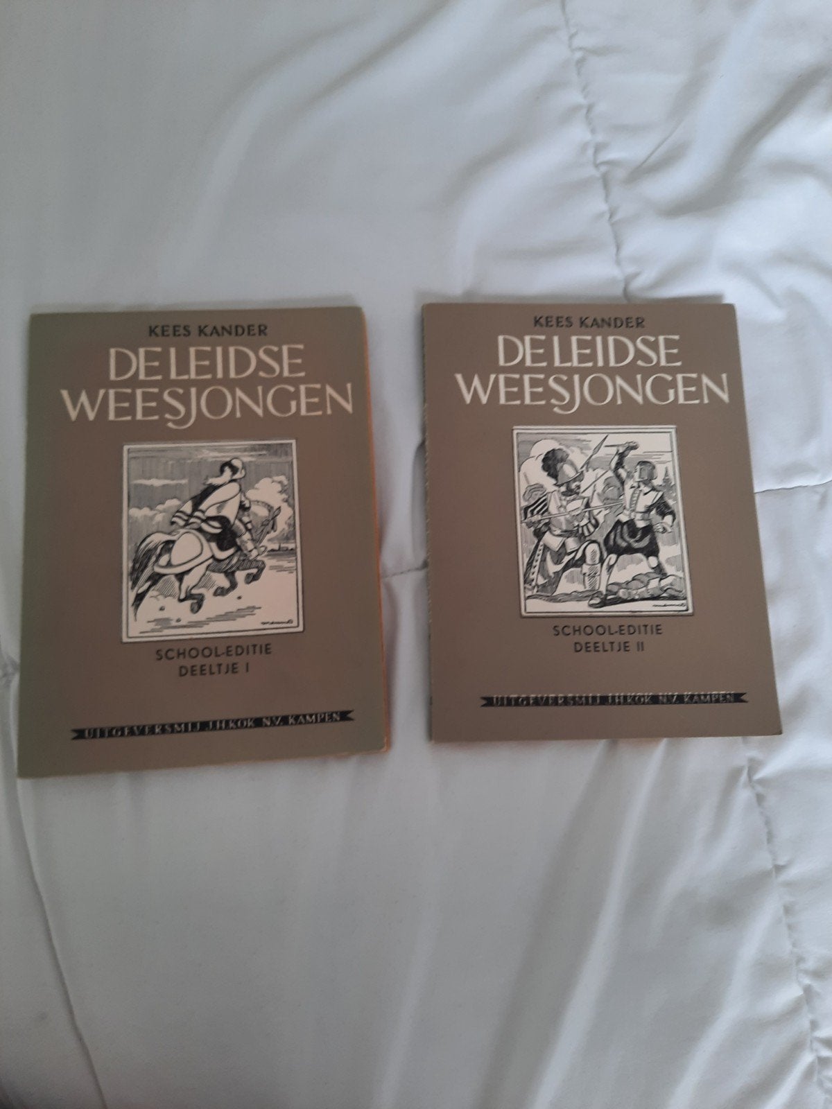 De Leidse Weesjongen - Kees Kander (1957) - Deel 1 & 2, Ophalen of Verzenden, Gelezen, Kees kander