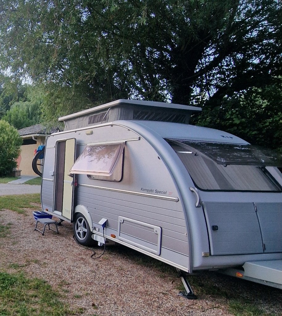 Kip Kompakt Special 37 Vario top caravan met mover, luifel, Kip, Tot en met 3, Particulier, 500 - 750 kg