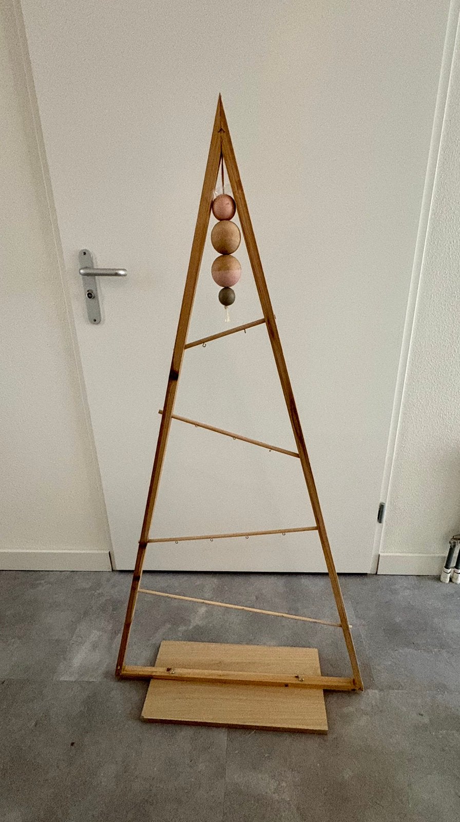 Houten ‘kerstboom’ decoratie, Ophalen, Gebruikt, Hout