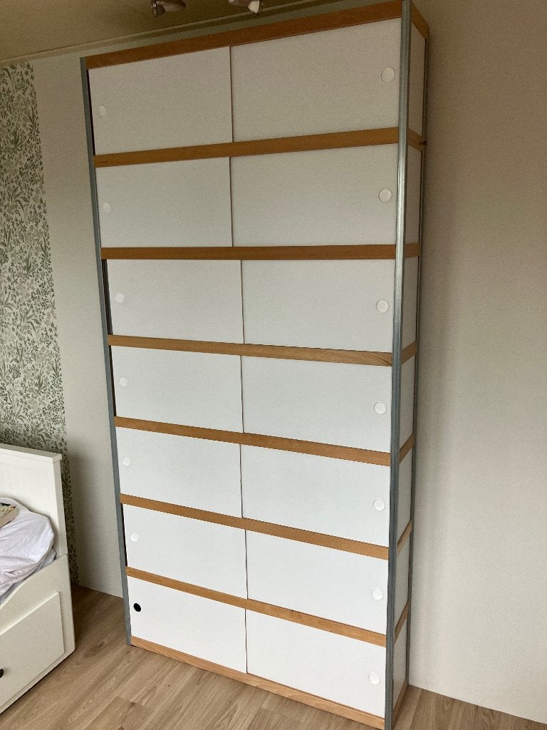 Kewlox kast, Ophalen, 100 tot 150 cm, 200 cm of meer, 25 tot 50 cm