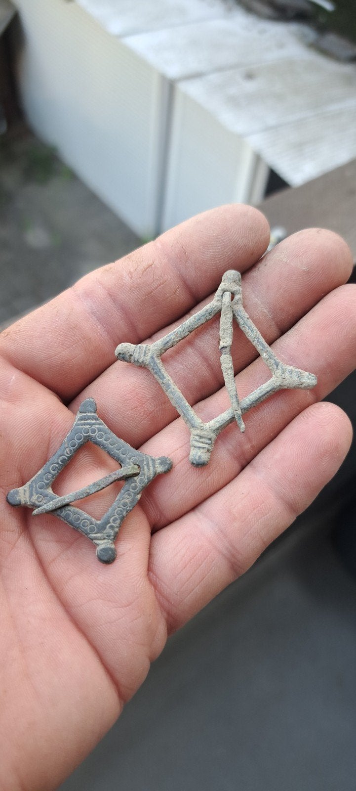 Ongereinigde middeleeuwse fibula, Bodemvondst, Ophalen of Verzenden