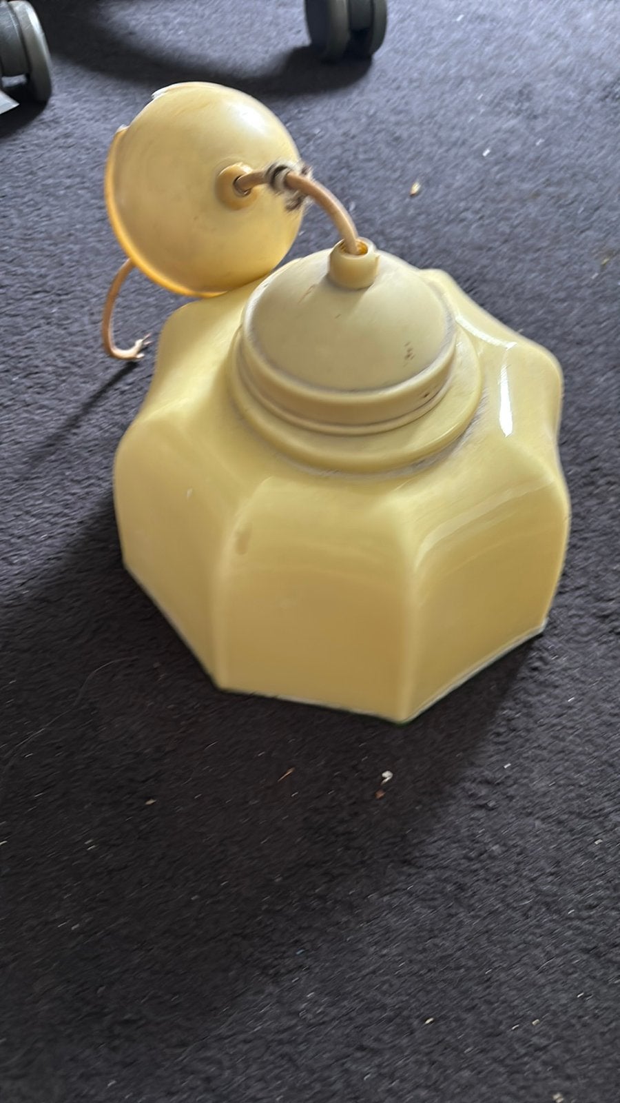Erco hanglamp. Opaline glas geel met groene randje., Huis en Inrichting, Ophalen of Verzenden, Gebruikt, Art deco
