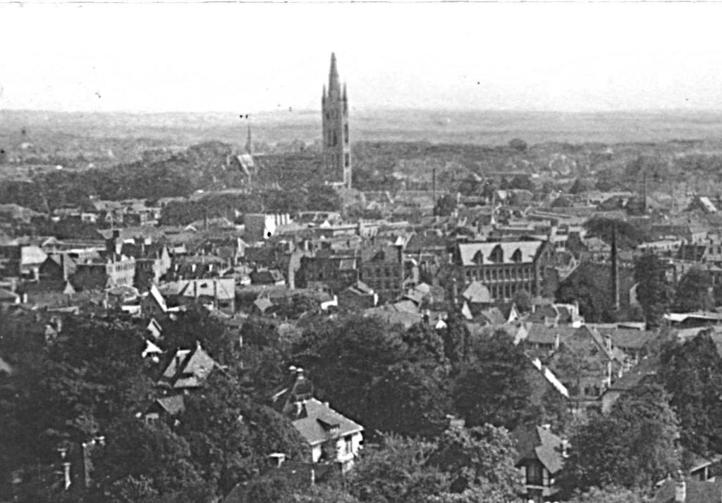 947333	Hilversum	Panorama	v a Stadhuis	Ouden Enghweg	Onbesch, Ophalen of Verzenden, 1920 tot 1940, Ongelopen, Noord-Holland
