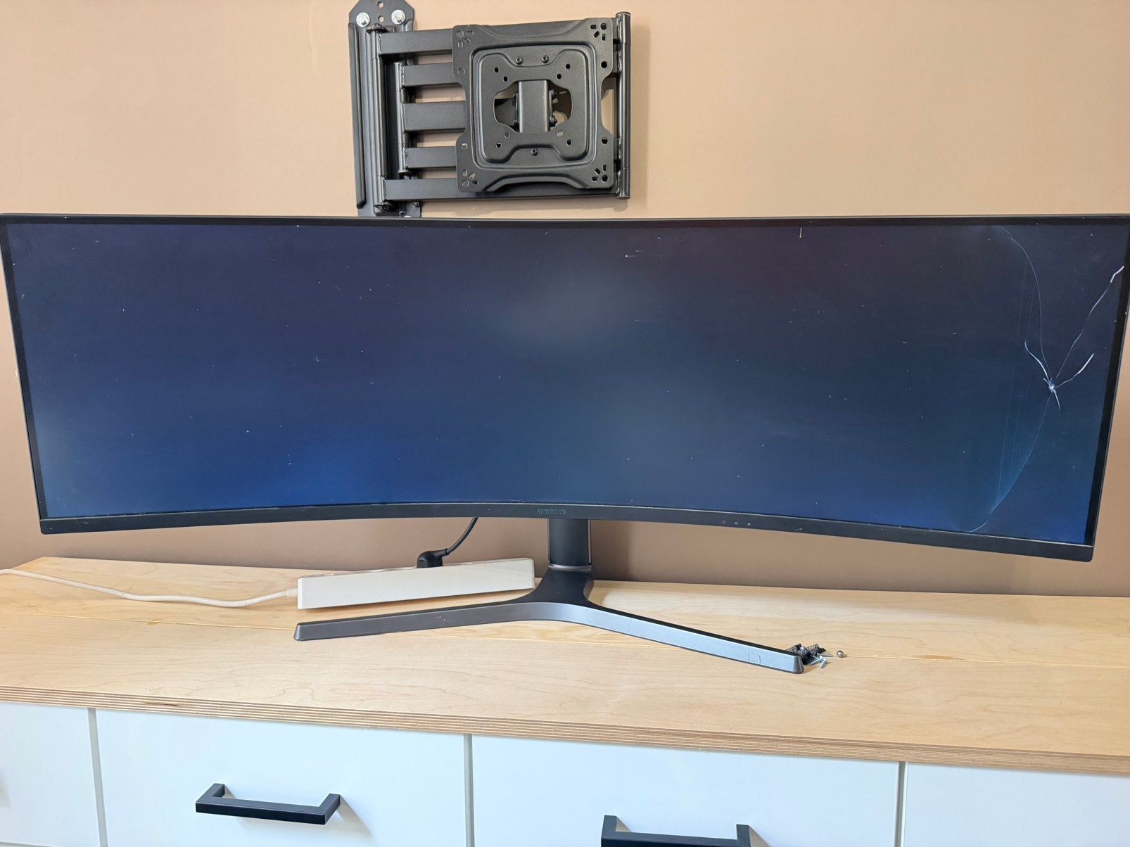 Samsung CRG9 49” Curved QLED 51201440 120Hz–Cracked Screen, Ophalen, Gebruikt