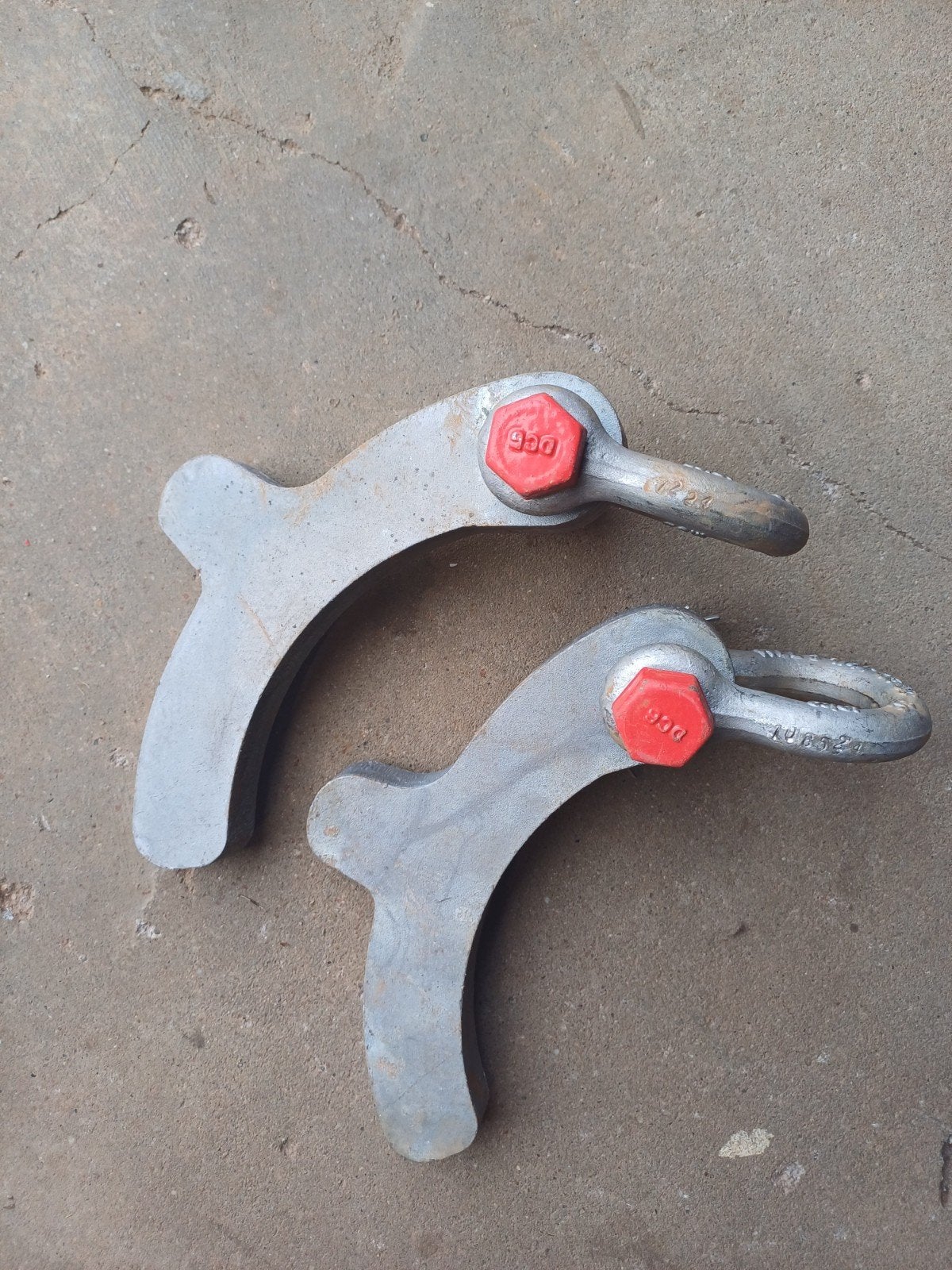 TE HUUR | set stelconplaat haken vzv hijsketting, Ophalen, Zo goed als nieuw, Beton, Overige typen