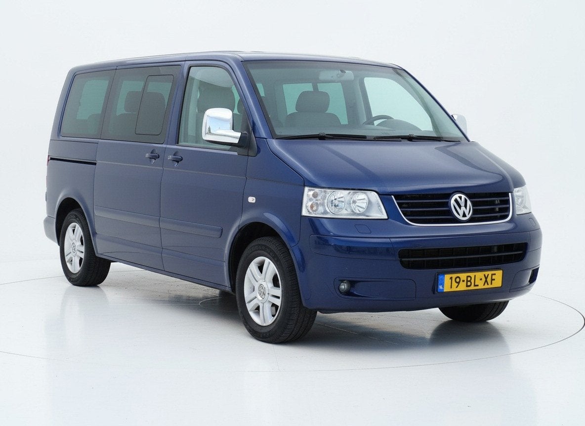 Volkswagen Multivan 2.5 TDI 300|Cruise|Leder|Trekhaak|Clima, Auto's, Voorwielaandrijving, Gebruikt, Bedrijf, Grijs