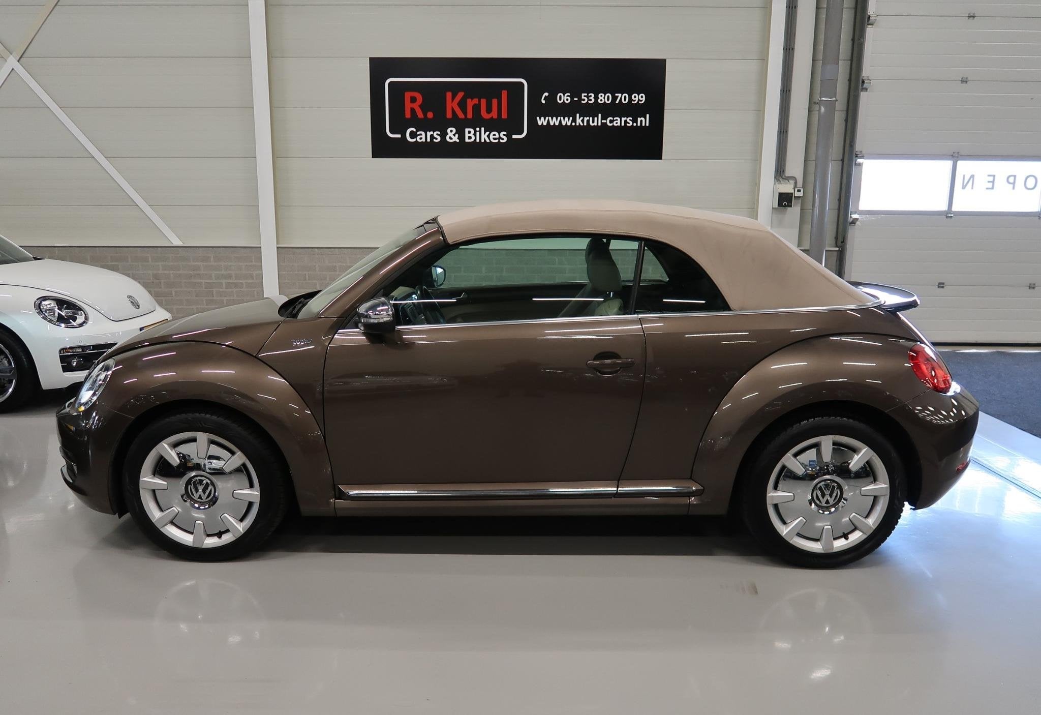 Volkswagen Beetle Cabriolet 1.2 TSI 70's Edition Leer Airco-, Voorwielaandrijving, Euro 5, Gebruikt, 4 cilinders