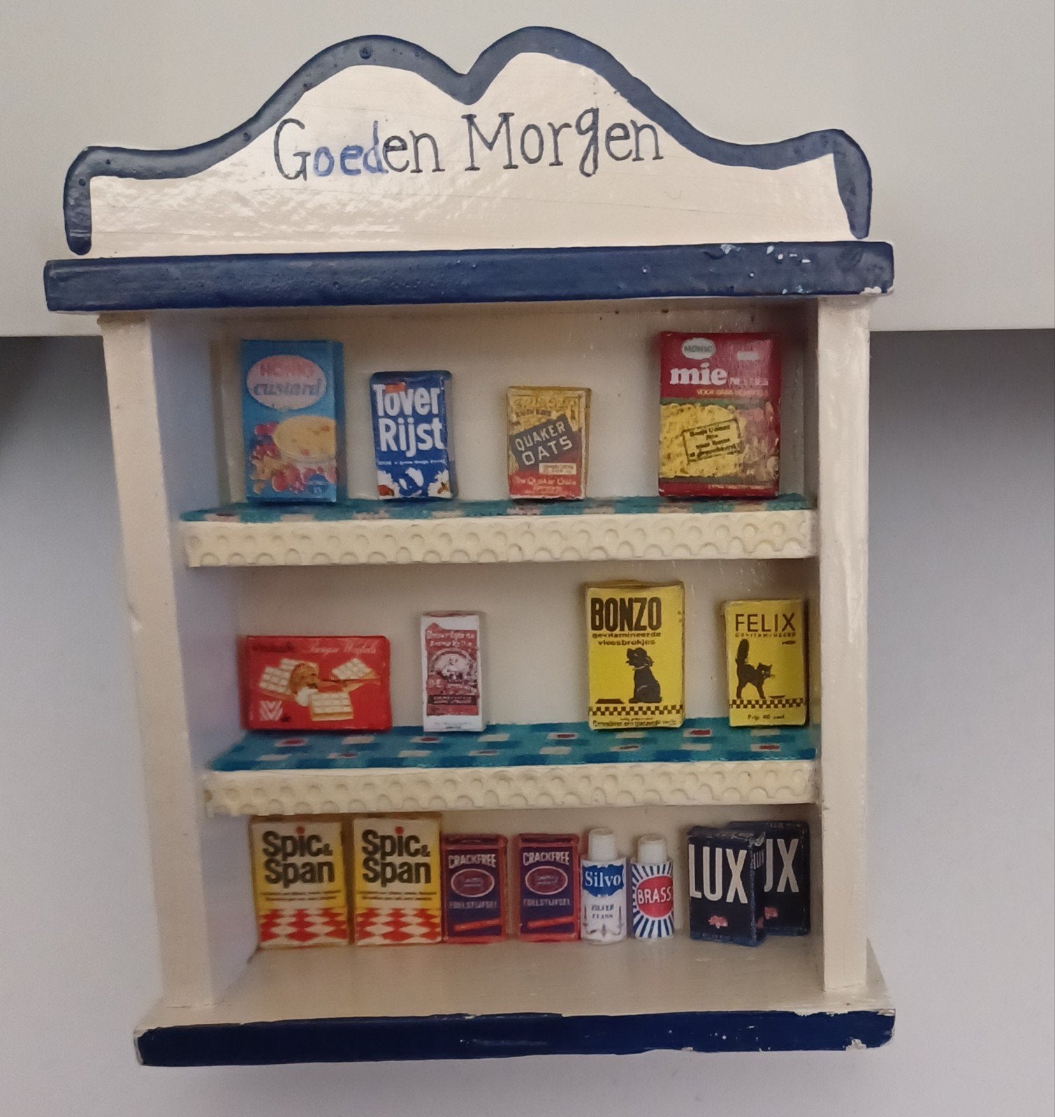 Miniatuur kastje met nostalgische 1:12 verpakkingen, Ophalen of Verzenden