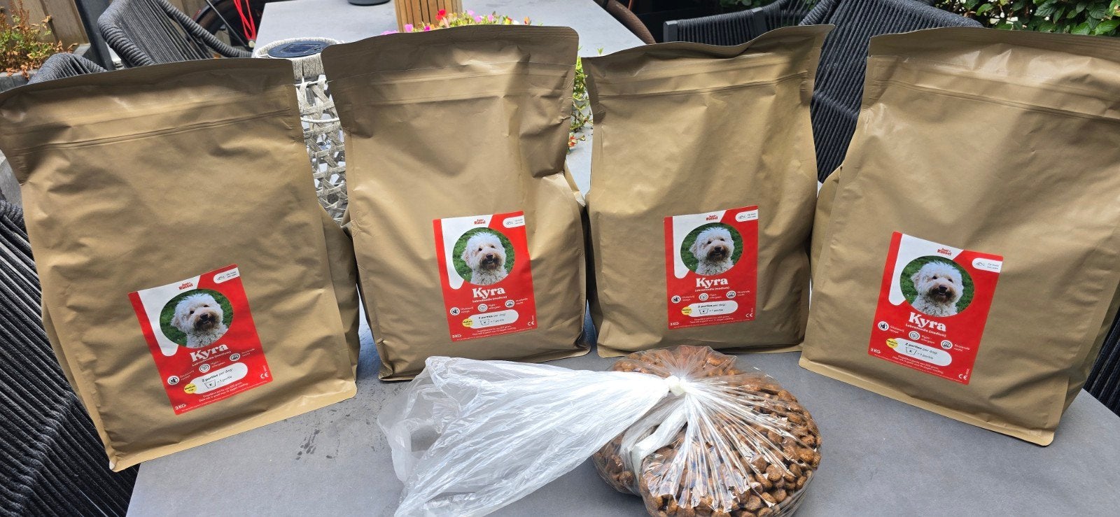 hondenvoer medium justrussel 14kg, Ophalen of Verzenden, Hond