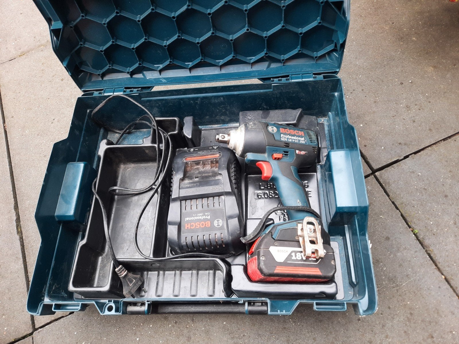 bosch proffesional gds 18 v-ec250 slagmoersleutel met accu, Ophalen, Gebruikt, Overige typen