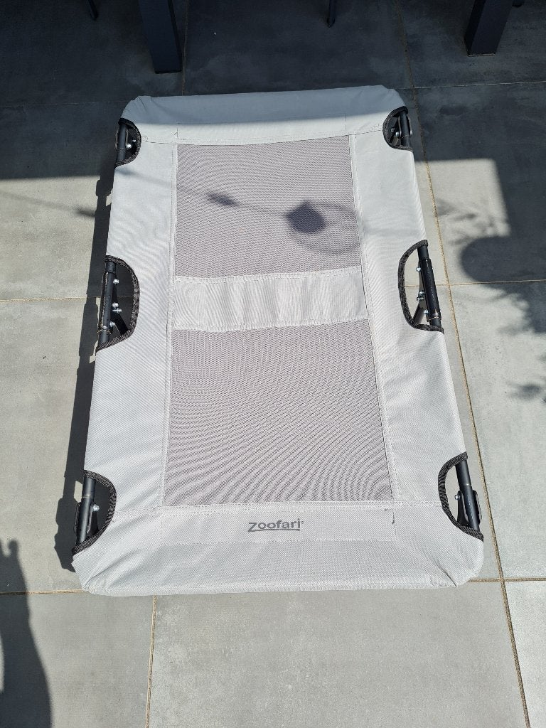 Te koop honden veldbed voor op de camping., Ophalen, Zo goed als nieuw