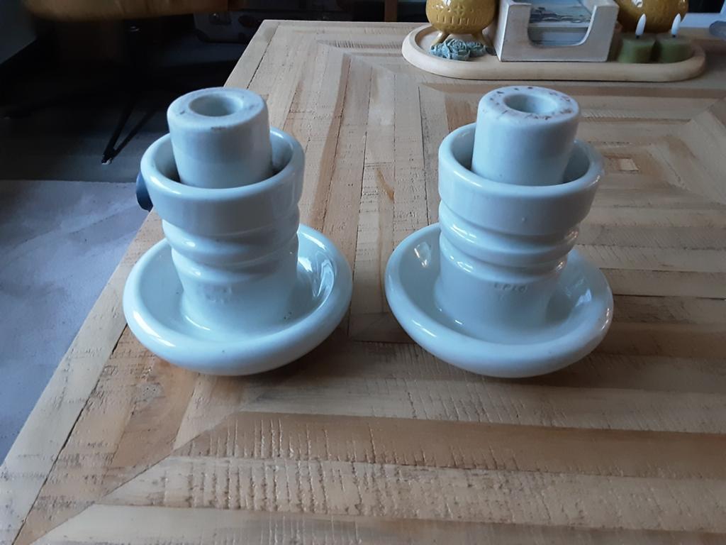 2 leuke oude isolatoren., Ophalen of Verzenden, Gebruikt, Overige materialen, Minder dan 25 cm