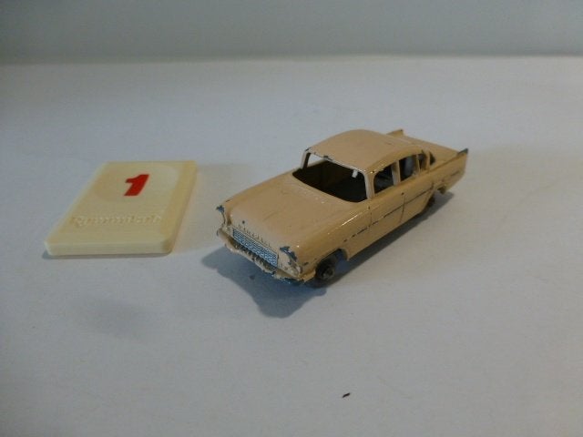 Matchbox No. 22 Vauxhall Cresta, Hobby en Vrije tijd, Ophalen of Verzenden, Zo goed als nieuw, Auto