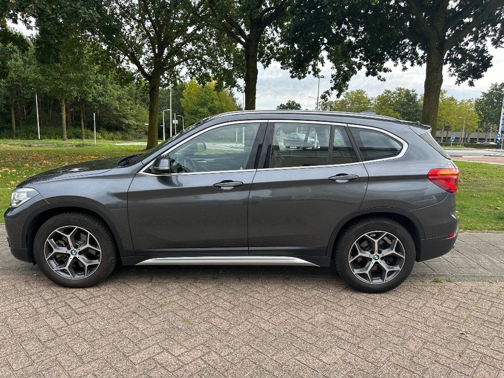 BMW X1 Sdrive20i 192pk Aut 2019 Grijs, 1998 cc, 1800 kg, Zwart, Leder
