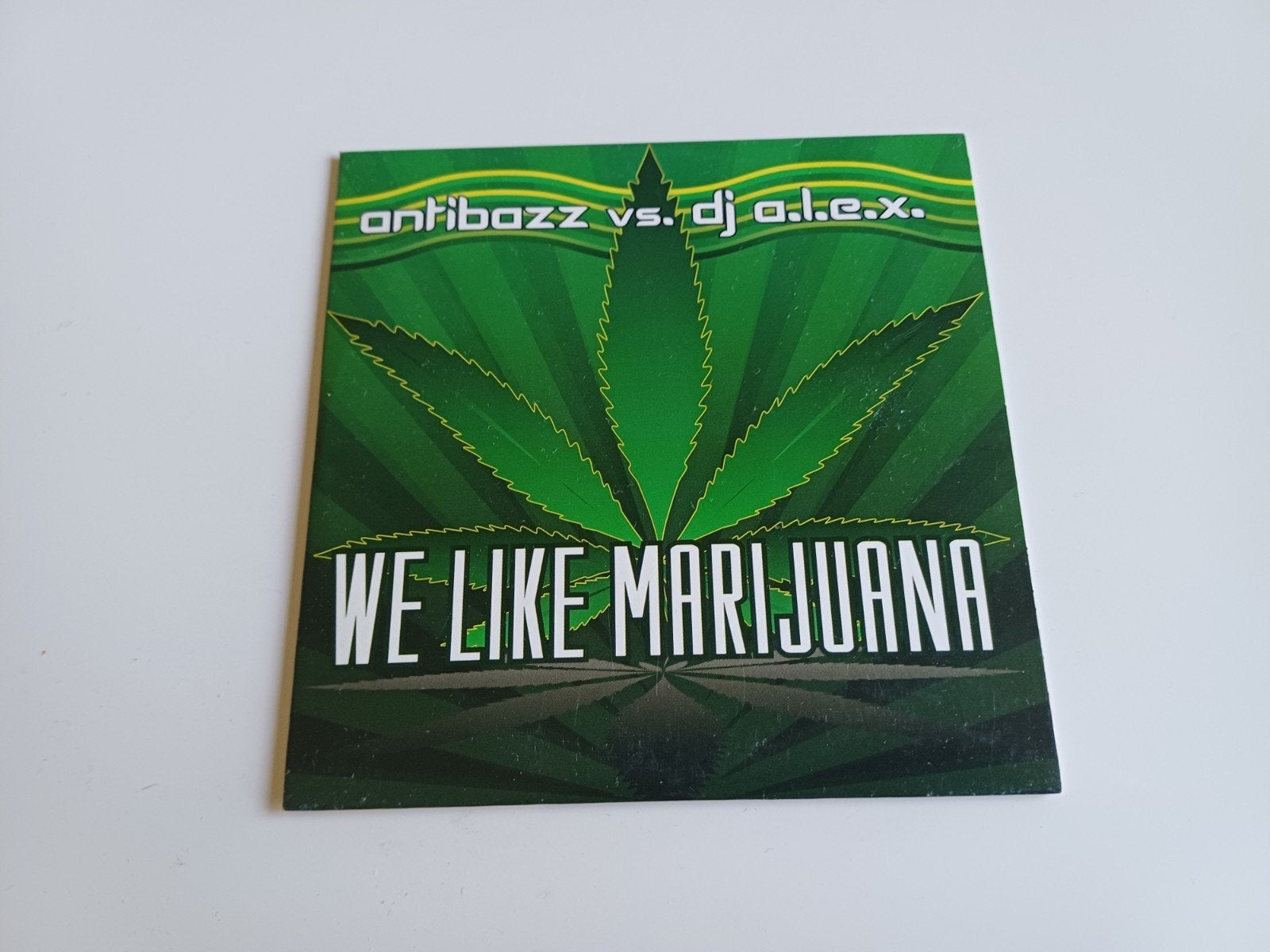 Antibazz vs DJ A.L.E.X.-We like marijuana, Verzenden, Dance en House