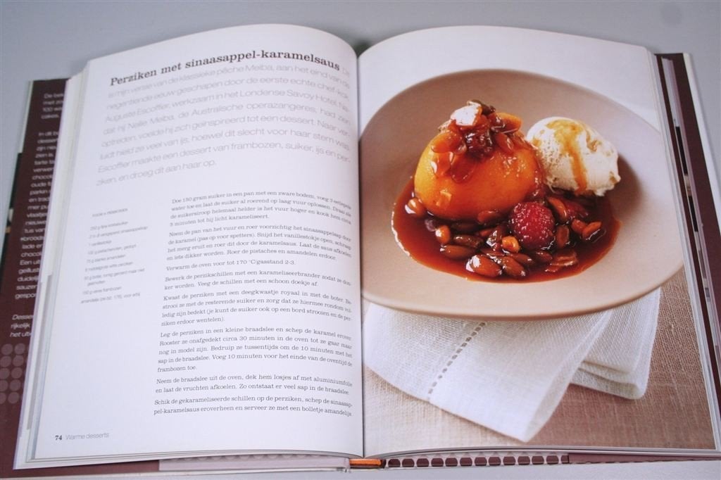 Desserts James Martin — Zoetste Recepten, Boeken, Kookboeken, Ophalen of Verzenden, Zo goed als nieuw, Italië