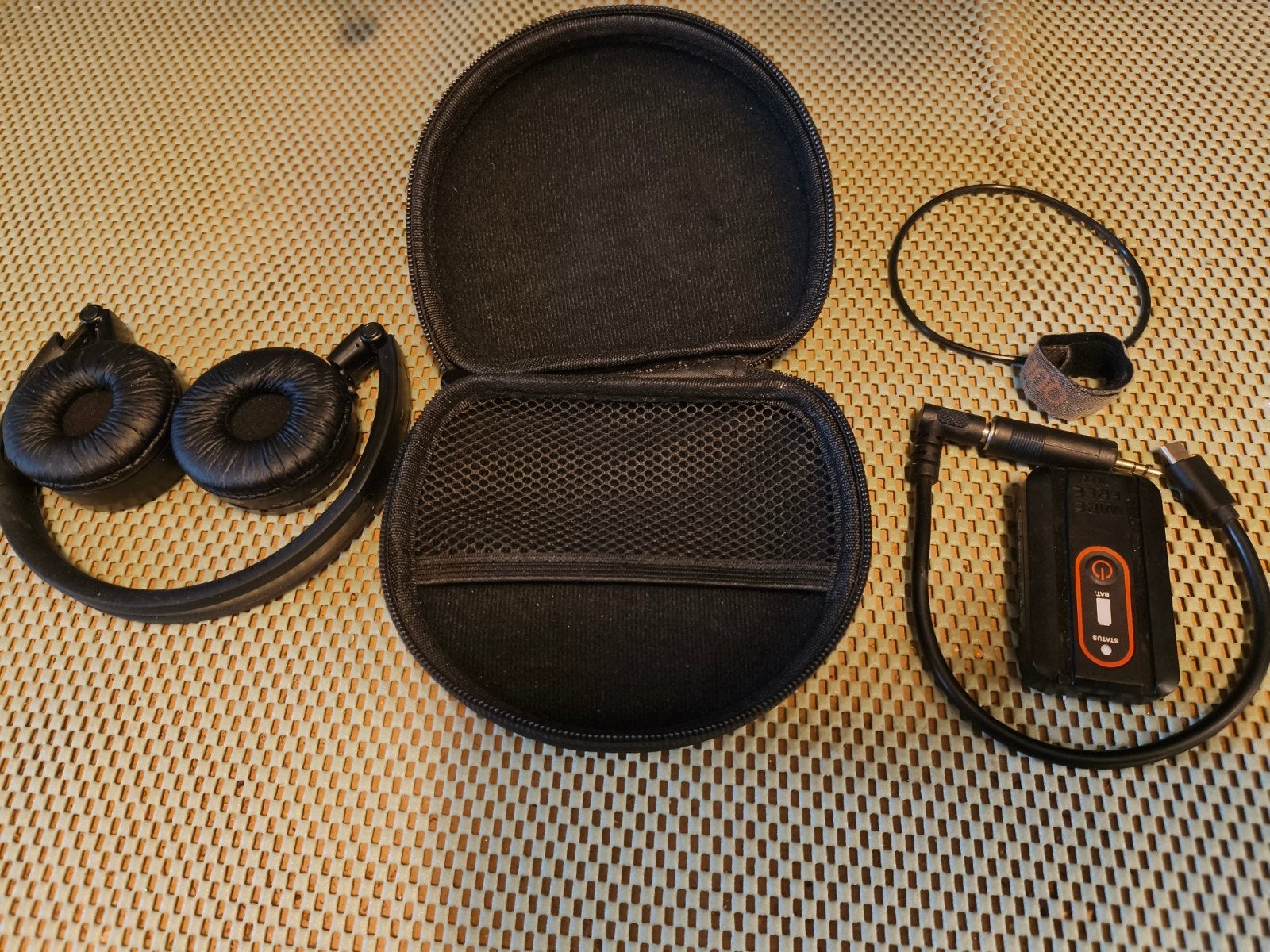 detector WireFree WTX Draadloze Hoofdtelefoon met Zender, Overige merken, Gebruikt, On-ear, Ophalen of Verzenden