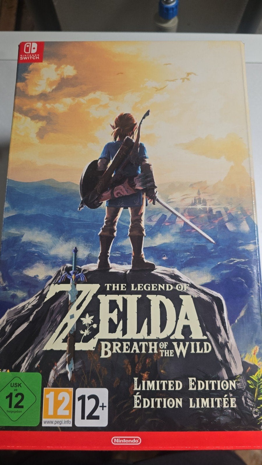 The Legend of Zelda: Breath of the Wild Limited Edition, Ophalen of Verzenden, Zo goed als nieuw, Met games