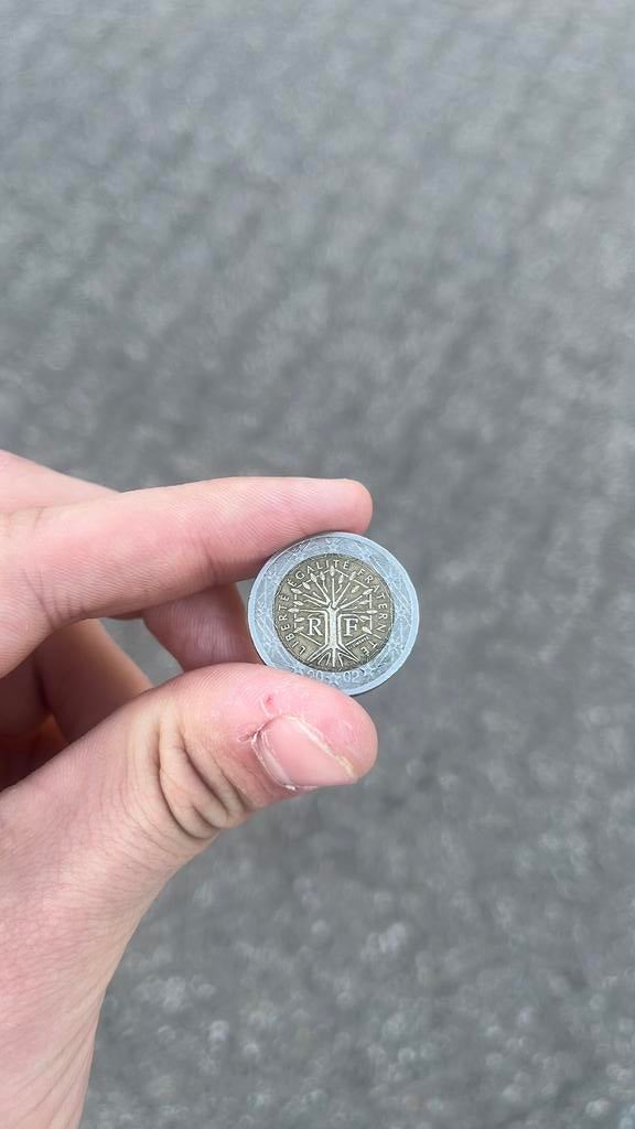 Zeldzame franse 2 euro munt 2001, Postzegels en Munten, Munten | Europa | Euromunten, Ophalen of Verzenden, Frankrijk, 2 euro