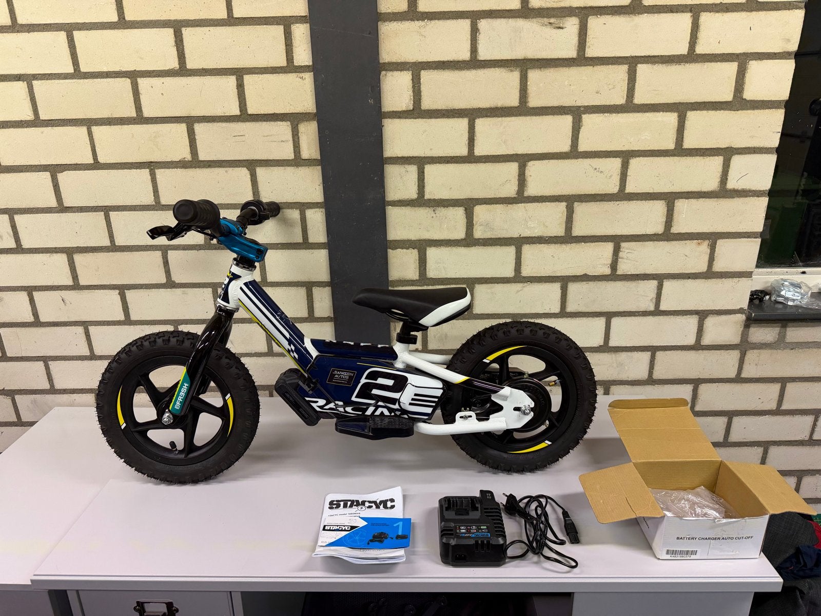 Husqvarna Stacyc 12e splinternieuw 0km, Kinderen en Baby's, Ophalen, Nieuw