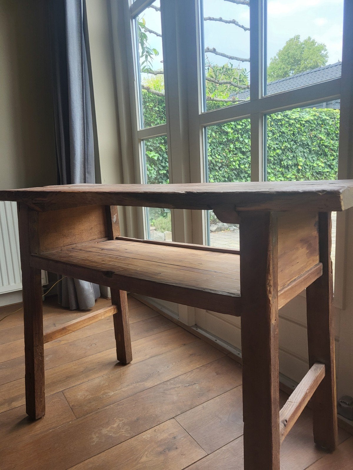 tafeltje/ sidetable oud teak hout, 100 tot 150 cm, Teakhout, Ophalen of Verzenden, 25 tot 50 cm