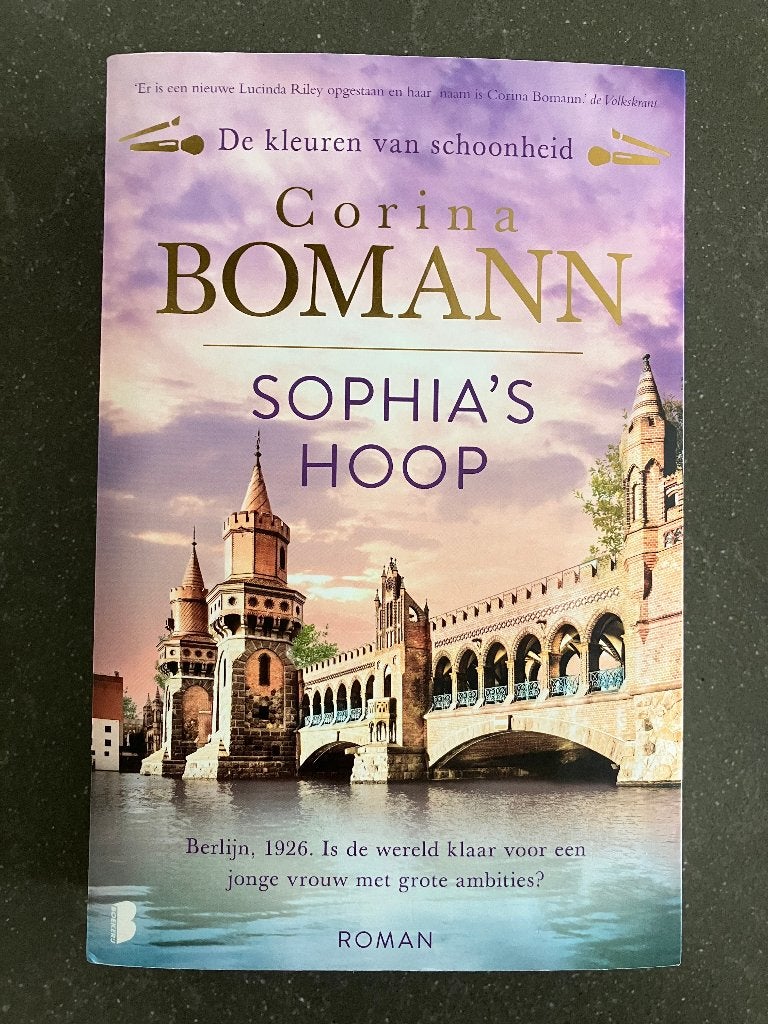 Corina Bomann: Sophia's Hoop, Ophalen of Verzenden, Zo goed als nieuw, Corina Bomann