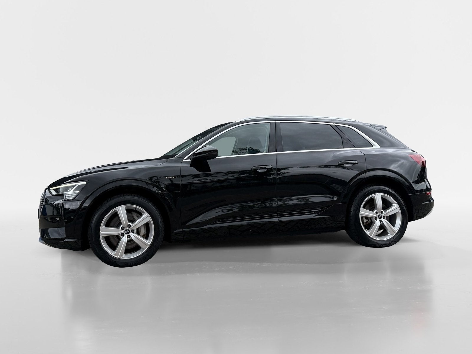 Audi E-tron 55 Quattro Business Edition Plus 95 kWh BTW auto, Auto's, Audi, Automaat, Zwart, 95 kWh, Automatische klimaatregeling