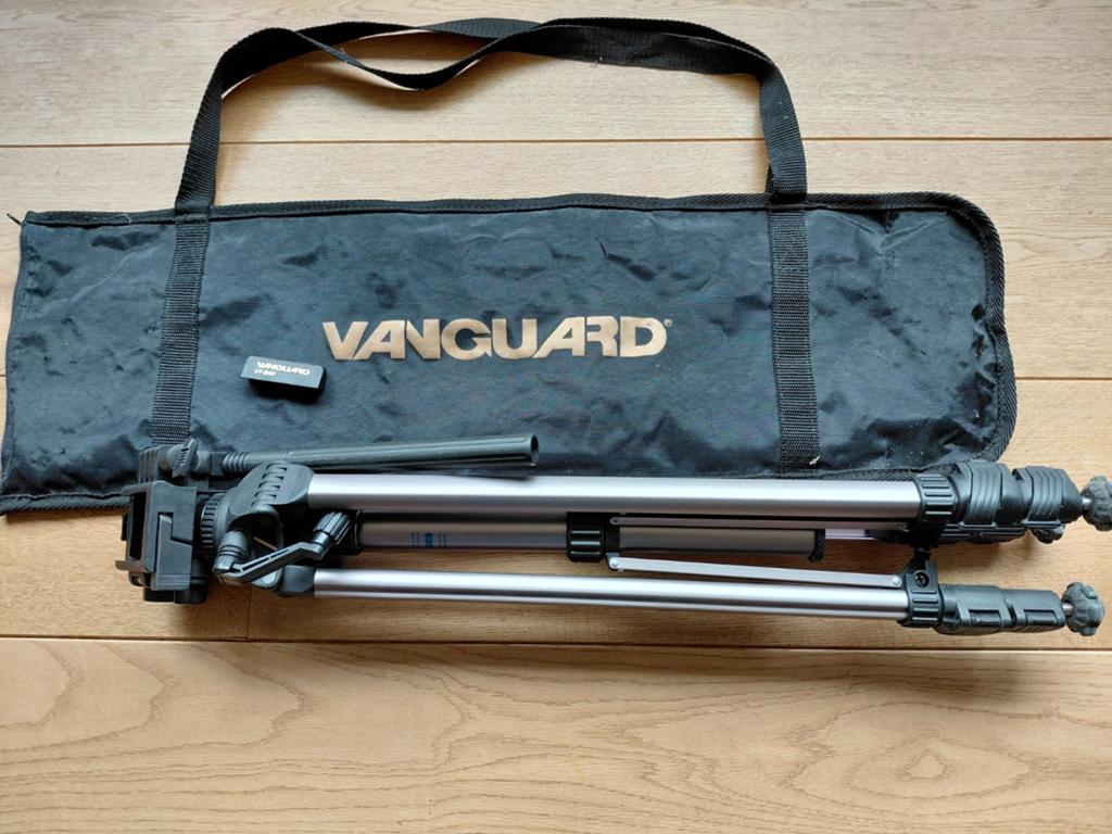 Vanguard VT-840 Statief, Gebruikt, 150 tot 175 cm, Met balhoofd, Ophalen of Verzenden